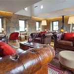 Hotel Madre De Agua Rural De Charme 4*